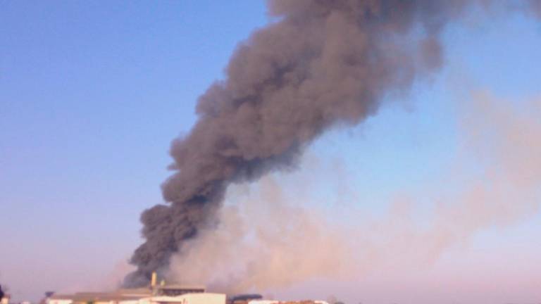 Ravenna. Vasto incendio alla Sopred