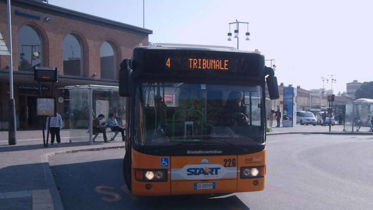 Ravenna, Arpae: Serve uno studio sull'impatto dei bus in centro