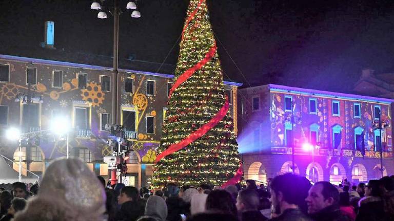 Forlì, eventi e luminarie hanno spinto le vendite natalizie