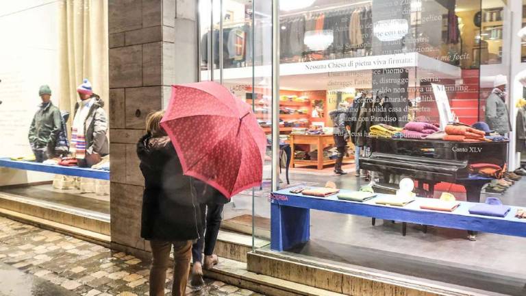 Rimini, lo shopping di Natale per ora non decolla