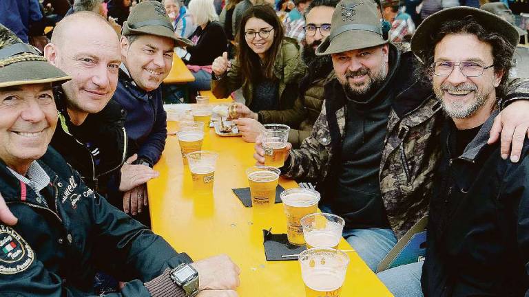 Rimini, ciao Alpini: Finite le scorte di birra e grappa