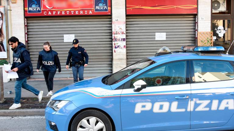 Rimini, spaccio vicino alla stazione, il questore chiude un bar per 30 giorni