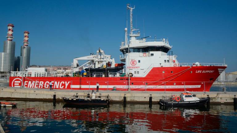 Ravenna, arrivata la nave Ong Life Support con a bordo 170 persone