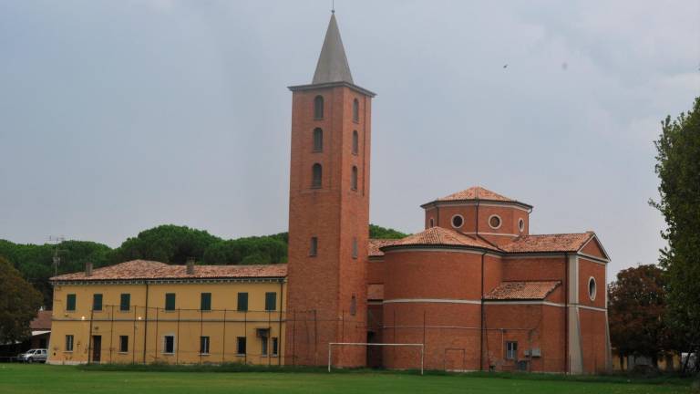 La chiesa di Piangipane (fotoservizio Massimo Fiorentini)