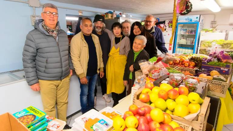 La squadra di volontari del dormitorio Re de