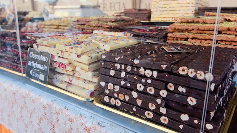 Ravenna, anche le scarpe col tacco di cioccolato ad “Art e Ciocc” in Piazza del Popolo - Gallery