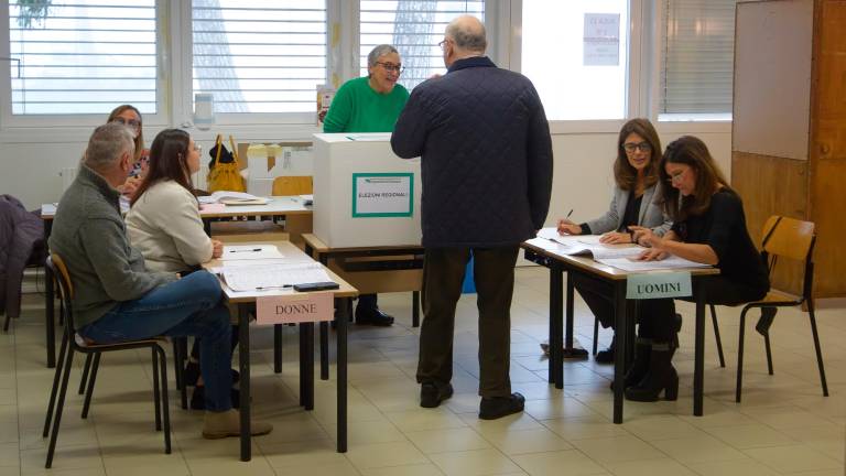 Elezioni Regionali, seggi aperti anche oggi. Ieri al voto il 38,2% a Ravenna, il 34,6% a Forlì-Cesena, il 30,1% a Rimini