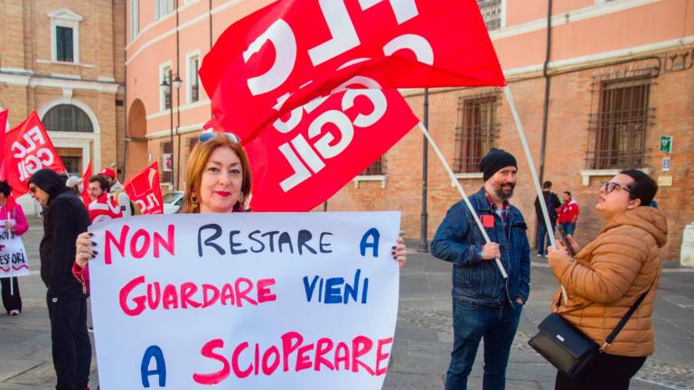 La protesta in centro a Ravenna (fotoservizio Massimo Fiorentini)