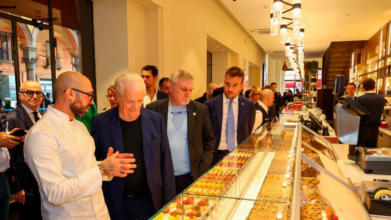 Imola, Iginio Massari e Gino Fabbri all’apertura dell’ex Bacchilega restaurato da Sebastiano Caridi