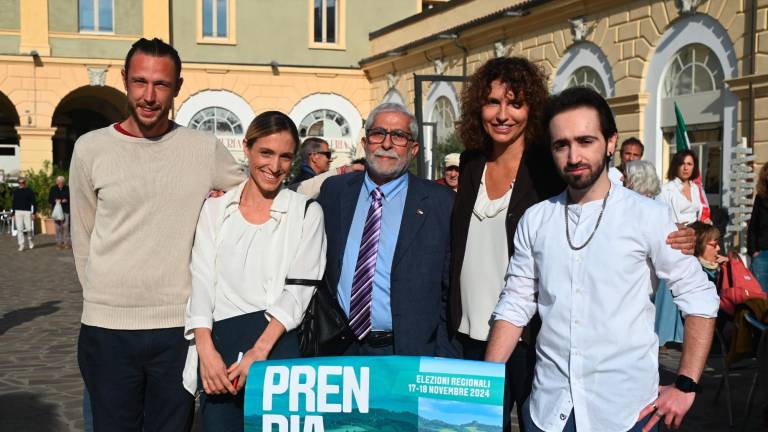 Da sinistra: Ignazio Palazzi, Marta Garaffoni, Milad Basir, Sara Londrillo e Alessandro Tassinari (foto Blaco)