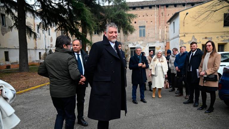 Forlì, il ministro Giuli in visita all’ex monastero della ripa e al teatro “Fabbri” FOTOGALLERY E VIDEO