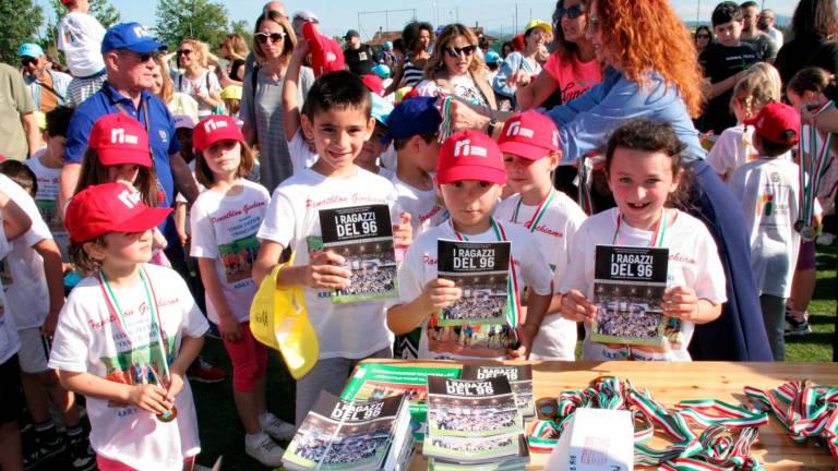 Educazione allo sport, centinaia di bambini a Martorano per il saggio finale di Panathlongiochiamo VIDEO GALLERY