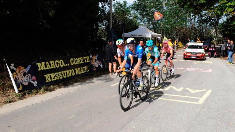 Ciclismo, Hirschi trionfa al Memorial Pantani, che beffa per Baroncini - Gallery