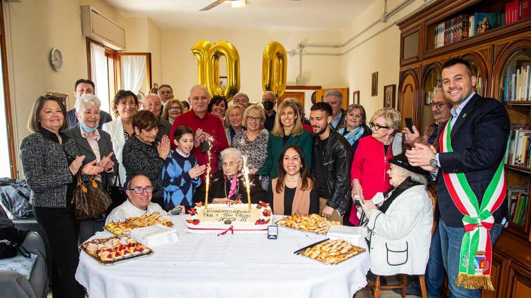 Imola: a Pasqua, Pasqua Gasparri festeggia i suoi cento anni con tutta la famiglia