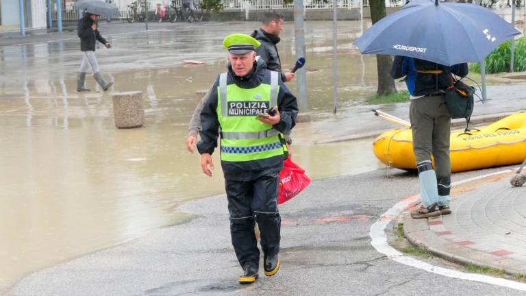 Maltempo in Romagna, a Faenza tre alluvioni in meno di 16 mesi, il quartiere Borgo in ginocchio VIDEO GALLERY