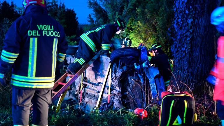 Forlì, fuoristrada con l’auto: feriti madre e figlio 11enne FOTOGALLERY