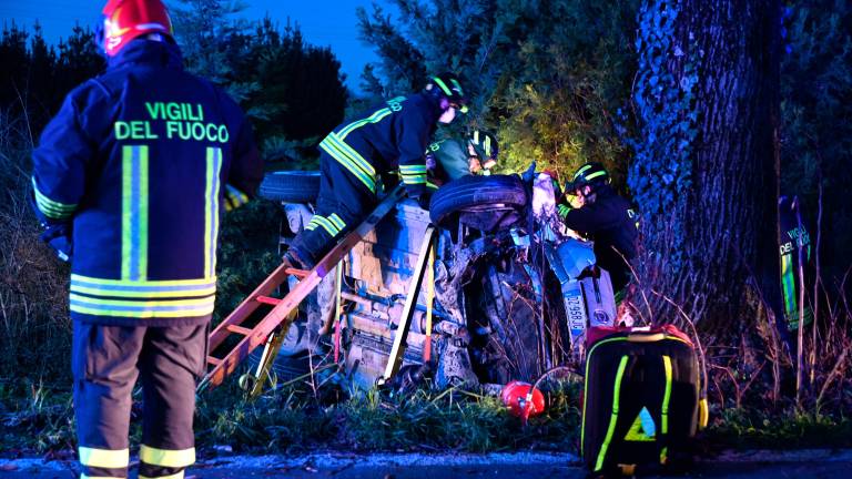 Forlì, fuoristrada con l’auto: feriti madre e figlio 11enne FOTOGALLERY