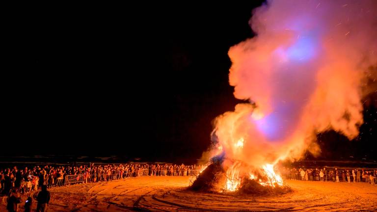 Riccione, spunta la concorrente del Grande Fratello Vip alla “Fugaracia” - Gallery