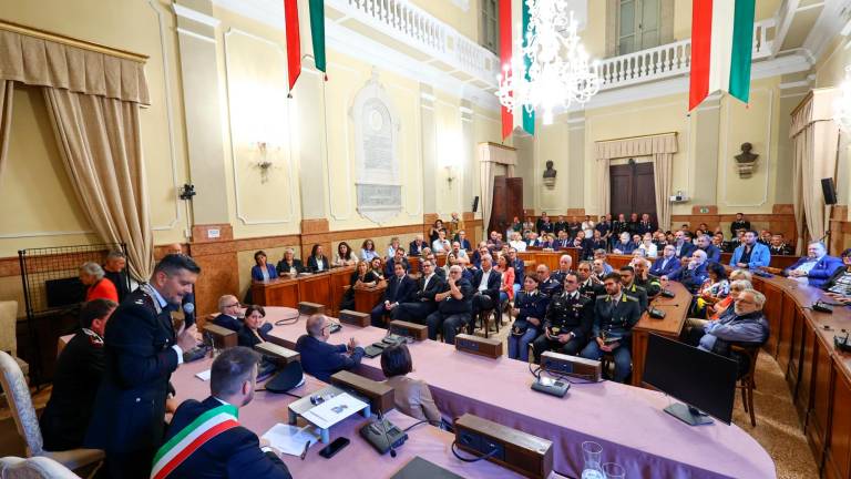 Imola, il maggiore Andrea Oxilia saluta dedicando alla città una sua poesia in lingua cimbra