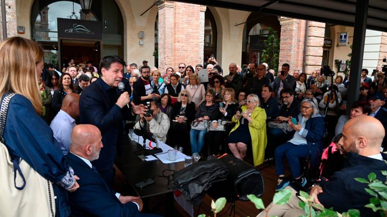 Giuseppe Conte in una recente visita a Forlì (Blaco)