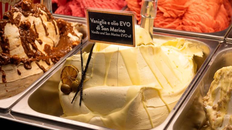 Sigep, le tante curiosità dal profumo spruzzato sul gelato al nostalgico gusto Plasmon a quello vaniglia e olio evo. Oggi la chiusura GALLERY