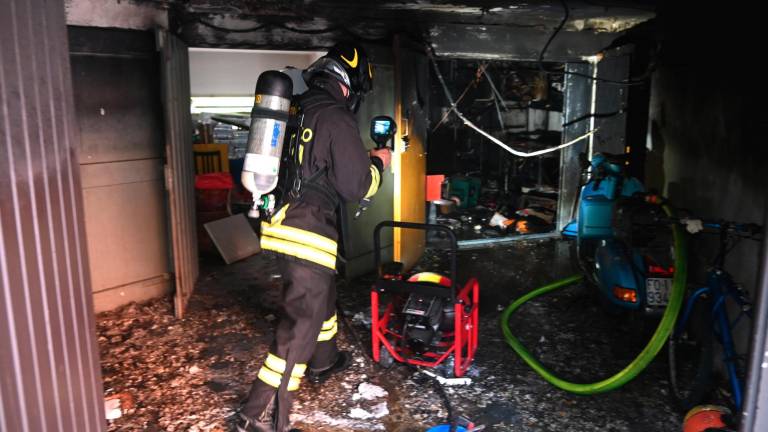 Forlì. Incendio nelle cantine, evacuata una palazzina. Un uomo intossicato FOTO