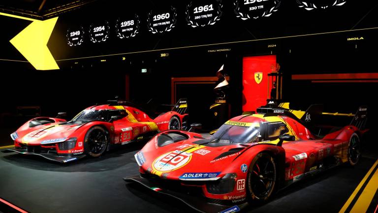 Imola, il mondo Ferrari in passerella sulla pista e nel paddock e sabato mattina il Ferrari Show dal centro città fino all’autodromo