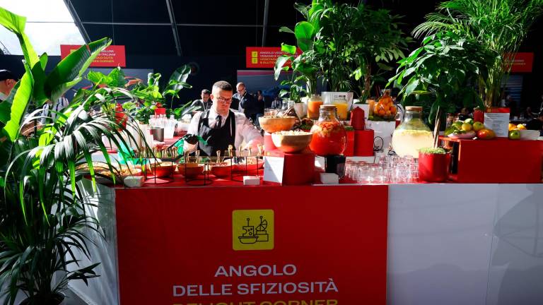 Imola, il mondo Ferrari in passerella sulla pista e nel paddock e sabato mattina il Ferrari Show dal centro città fino all’autodromo