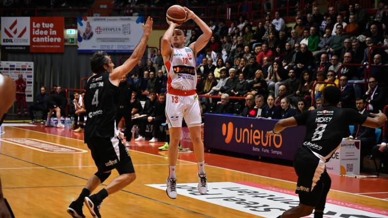 Toni Perkovic è l’unico straniero intoccabile della formazione biancorossa foto fabio blaco