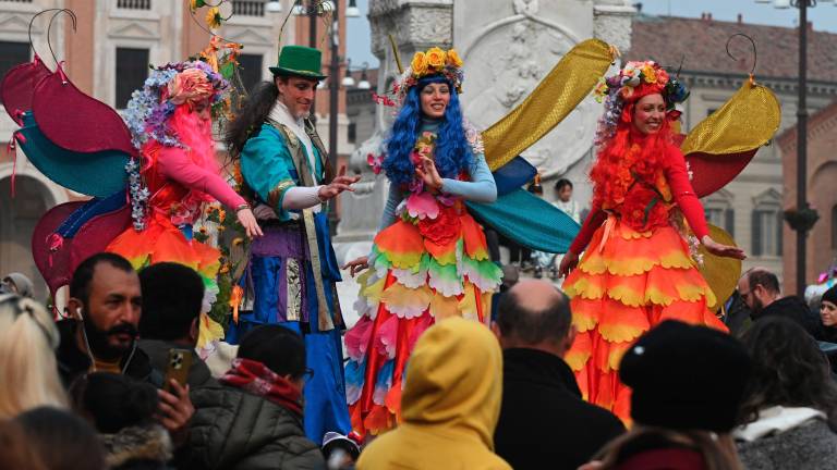 Forlì. Piazza Saffi gremita per il “Carnevale dei sogni” FOTOGALLERY