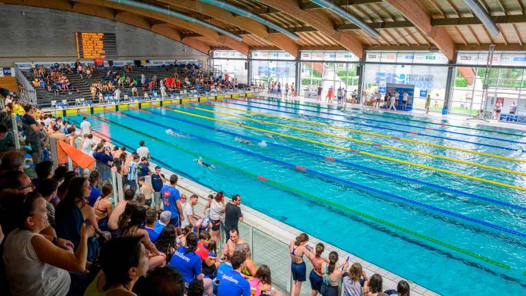 Altro che buco nell’acqua: il nuoto a Riccione vale 200mila presenze ogni anno