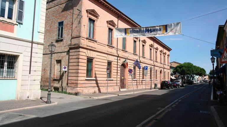 Cesenatico, torna regolare l’illuminazione nelle vie Saffi e Negrelli