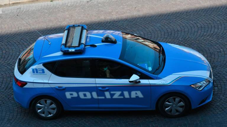 Forlì. Rubano seimila euro tra contanti e gioielli in un’abitazione. Arrestati dalla polizia subito dopo il furto