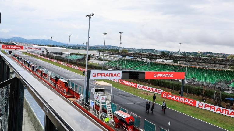 MotoGp, troppo fango a Misano: venerdì il biglietto per il prato vale per la tribuna coperta