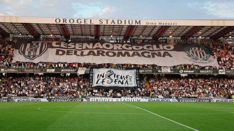 Oggi sarà il settore distinti a dare vita ad una coreografia speciale, la Curva Mare la farà all’ultima giornata con il Perugia