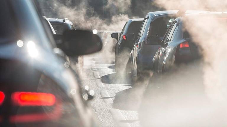 Emilia-Romagna, allerta smog da domani: stop ai diesel Euro 5 nei maggiori centri abitati e al motore acceso nelle soste