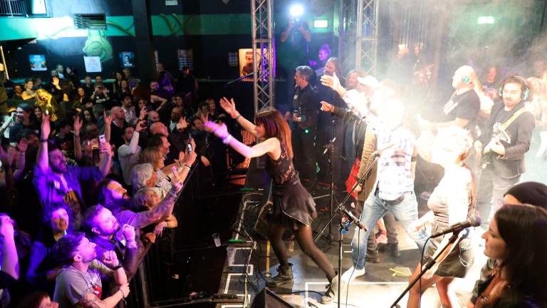 I Rockin’ 1000 al Vidia di Cesena dopo il successo di Sanremo - Gallery