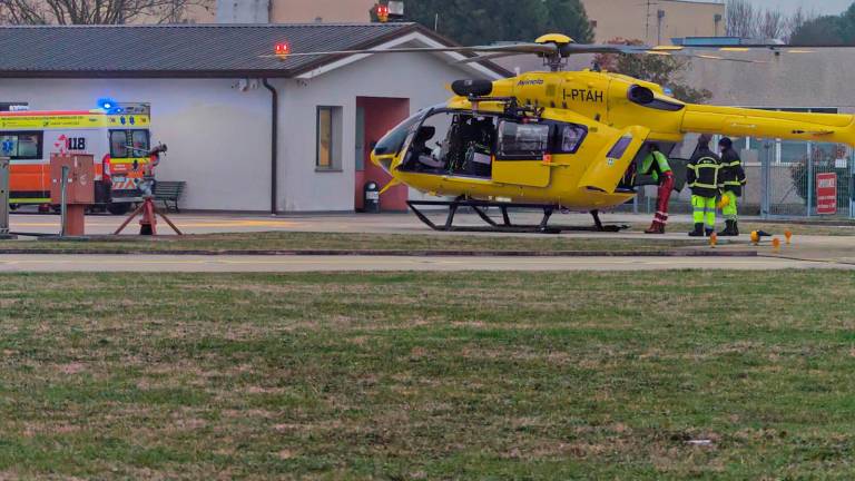 Ravenna, incidente: travolta da un’auto mentre va in bici a scuola, la ragazzina di 12 anni non è in pericolo di vita - Gallery