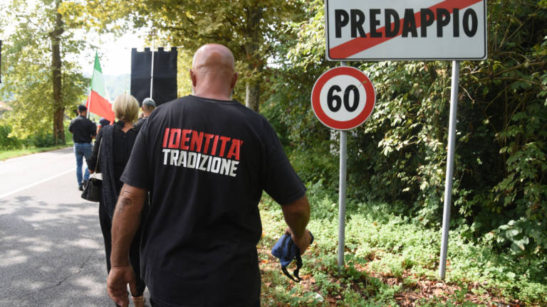 Apologia a Predappio, il sindaco replica alle accuse