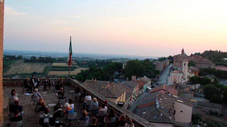 La cornice offerta dalla terrazza panoramica di Longiano