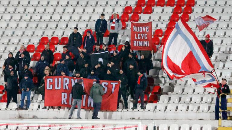 I tifosi biancorossi al Menti di Vicenza