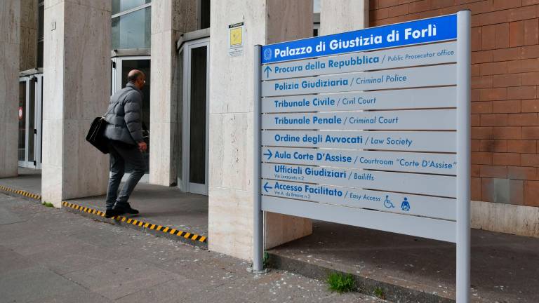 Forlì, gravi minacce per il debito di droga: condannato a 7 anni