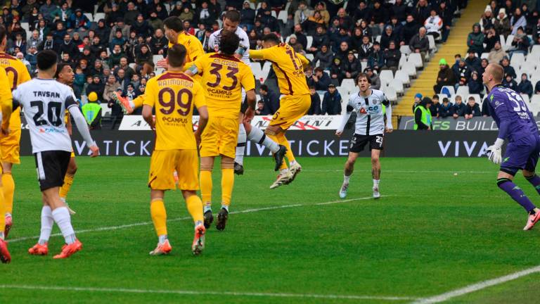 Il gol realizzato da Giuseppe Prestia, un difensore, sabato scorso contro la Salernitana foto Zanotti