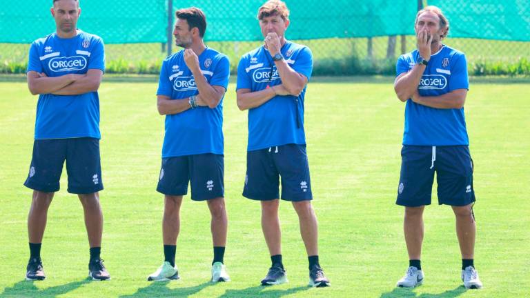 Il nuovo staff tecnico del Cesena: da sinistra il match analyst Emanuele Insalata, il vice allenatore Simone Vergassola,il nuovo tecnico Michele Mignani e il collaboratore tecnico Davide Campofranco foto Gianmaria zanotti