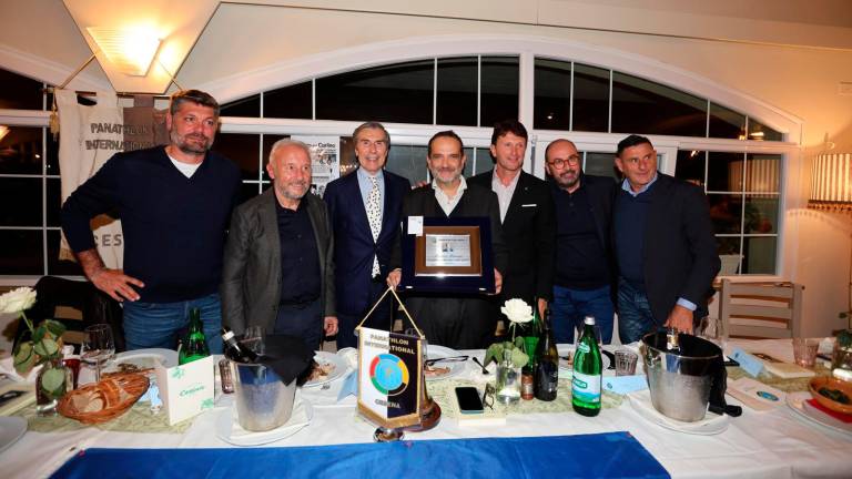 Da sinistra, Fabio Artico, Alberto Zaccheroni, Ariedo Braida, Matteo Marani, Lorenzo Minotti, Corrado Di Taranto e Massimo Agostini (Foto Rega)