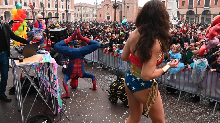 Forlì. Piazza Saffi gremita per il “Carnevale dei sogni” FOTOGALLERY