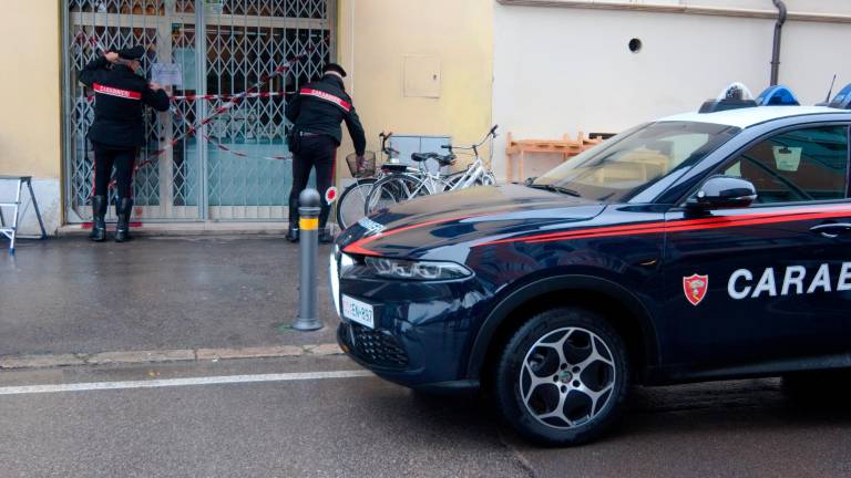 Accoltellamento al minimarket di piazza Baracca a Ravenna. Chiesto il giudizio per il negoziante