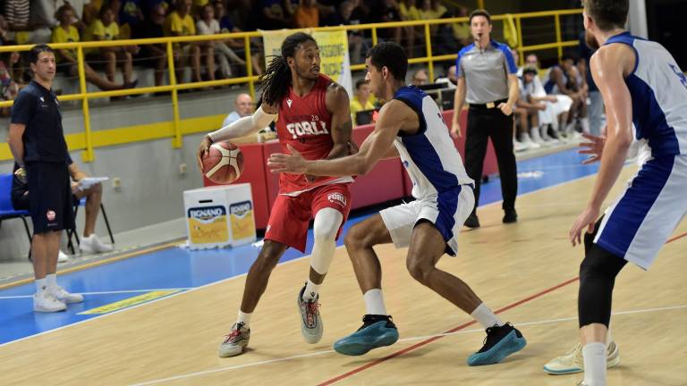 Dawson in azione nella finale del Trofeo Bortoluzzi (foto Roberto Comuzzo/Pallacanestro 2.015 Forlì)