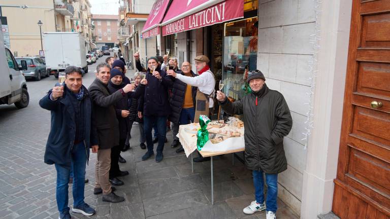 Rimini, 53 anni di amore per il lavoro: “Ai Sapori Felici” diventa Bottega Storica - Gallery