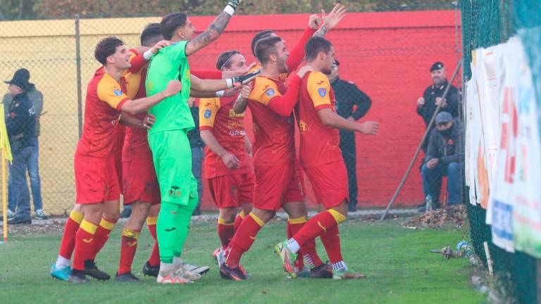 La squadra ravennate fa festa per la vittoria al Macrelli di San Mauro Pascoli